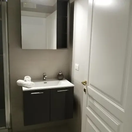 Casa -trani Centro 아파트 *