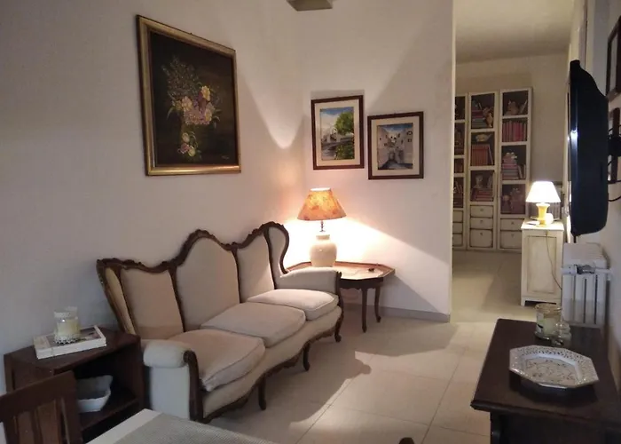 Casa -trani Centro 公寓 *